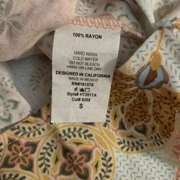 NWOT! Pretty Boho Geometric and Floral design Women’s Tunic top Summer festival - Picture 7 of 7